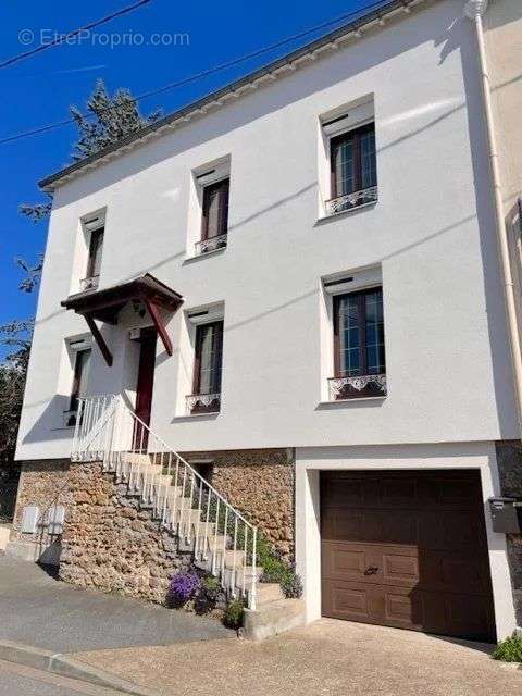 Maison à VILLENEUVE-SAINT-GEORGES