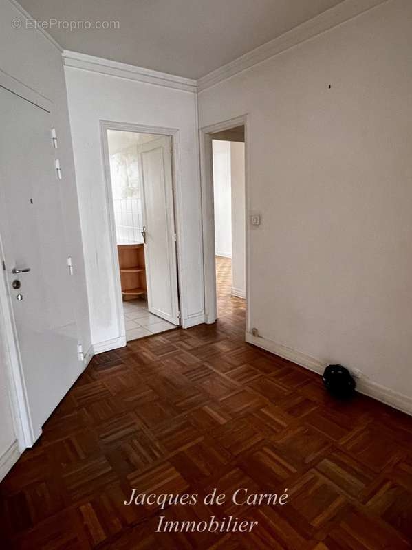 Appartement à PARIS-15E