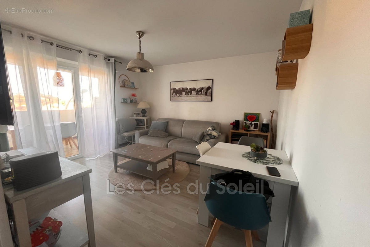 Appartement à SIX-FOURS-LES-PLAGES