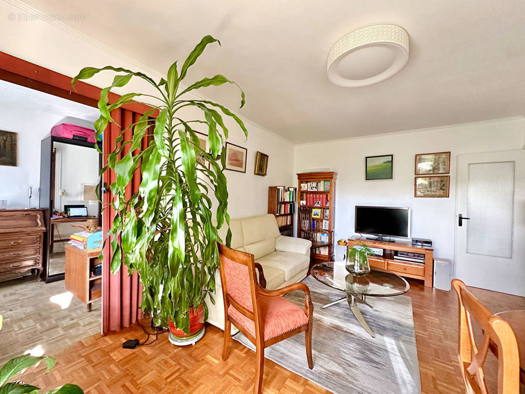 Appartement à FONTENAY-SOUS-BOIS