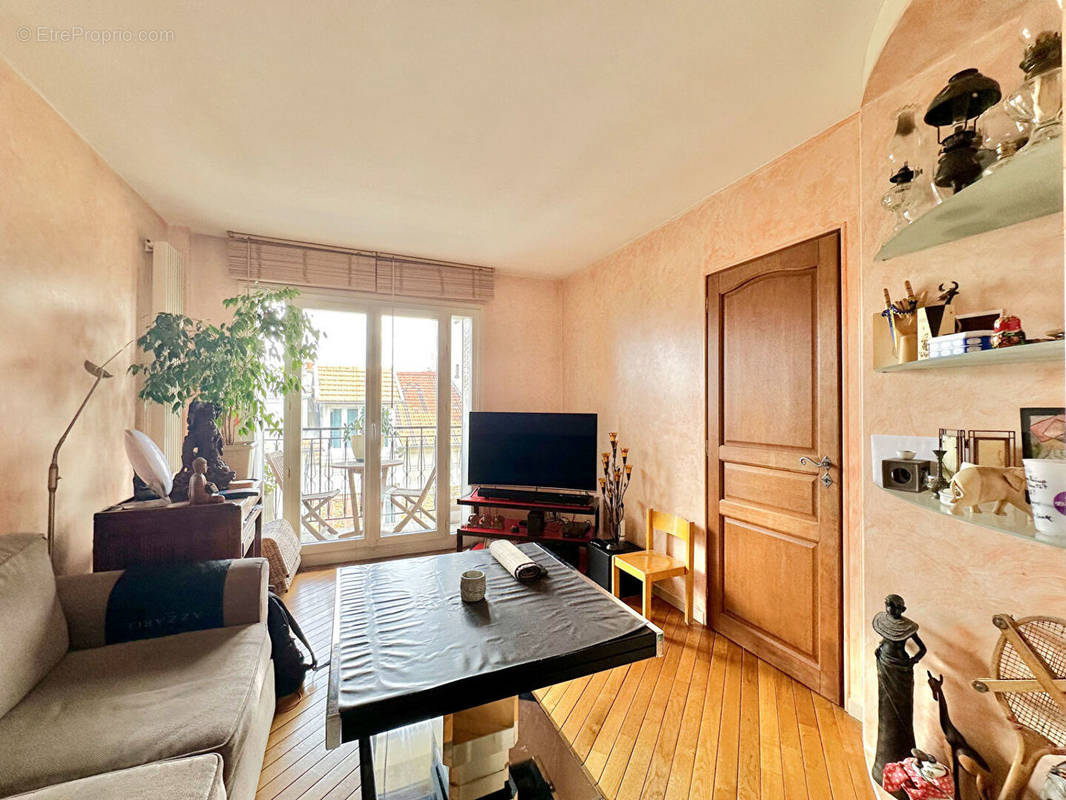 Appartement à FONTENAY-SOUS-BOIS