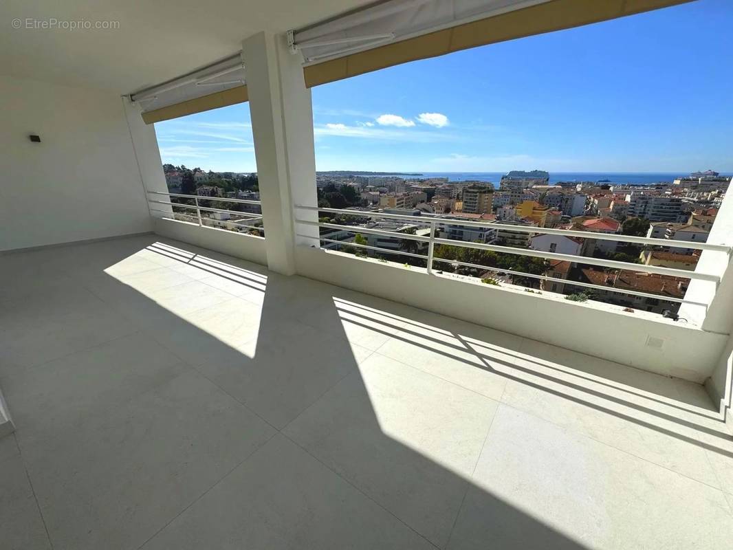 Appartement à CANNES