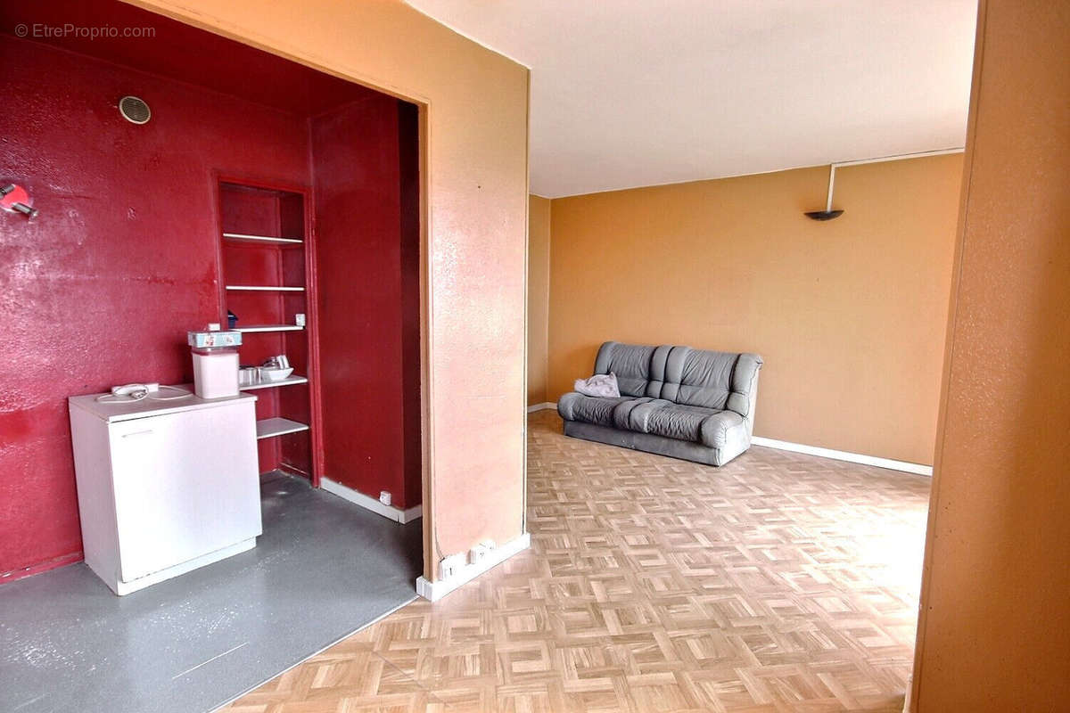 Appartement à FRESNES