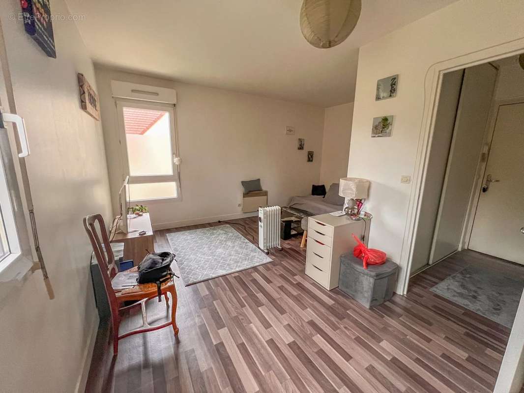 Appartement à SAINT-REMY-LES-CHEVREUSE