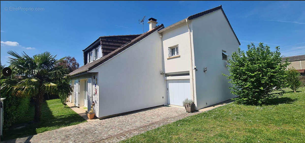 Maison à MONTIGNY-LES-CORMEILLES