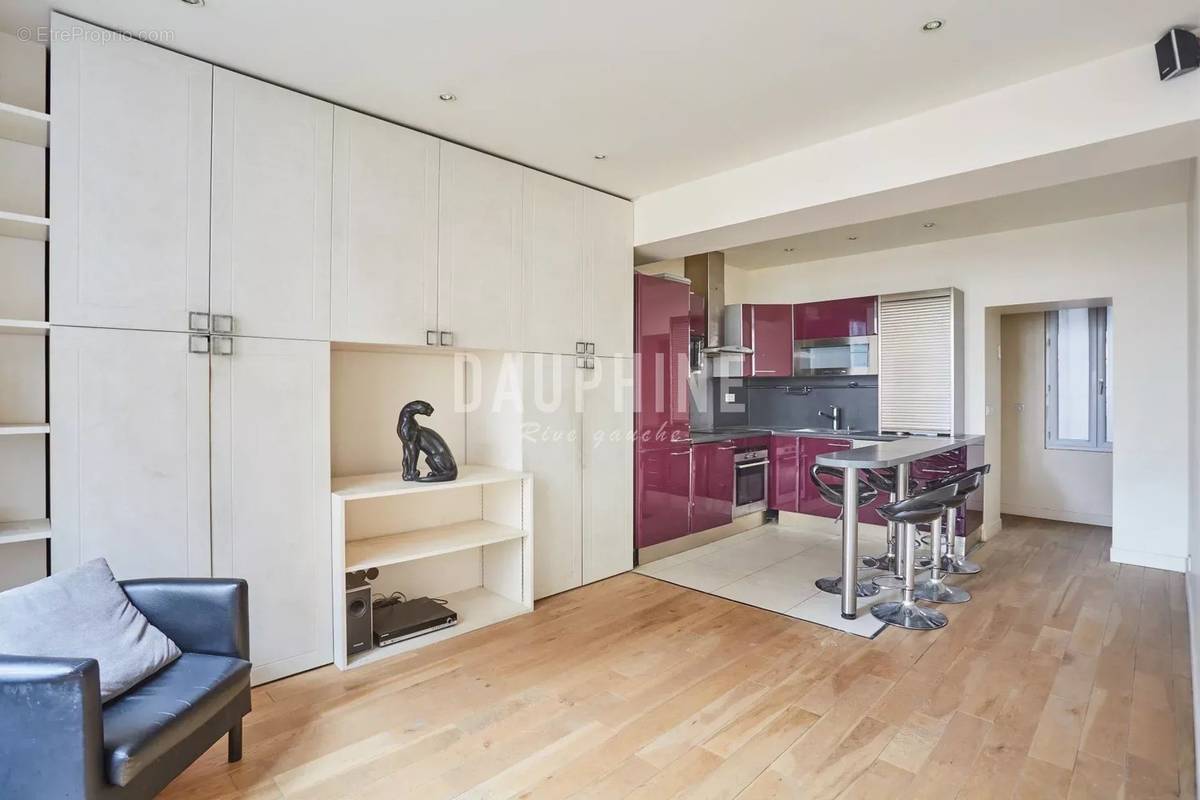 Appartement à PARIS-6E