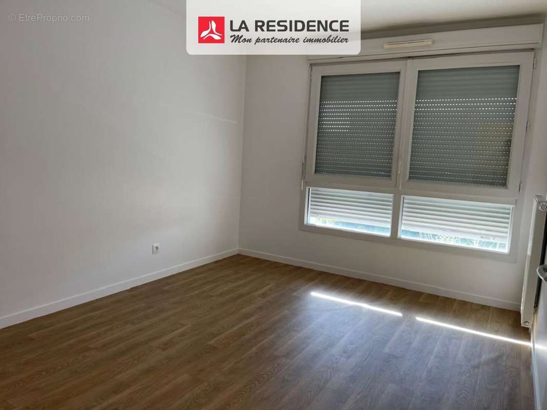 Appartement à CORBEIL-ESSONNES