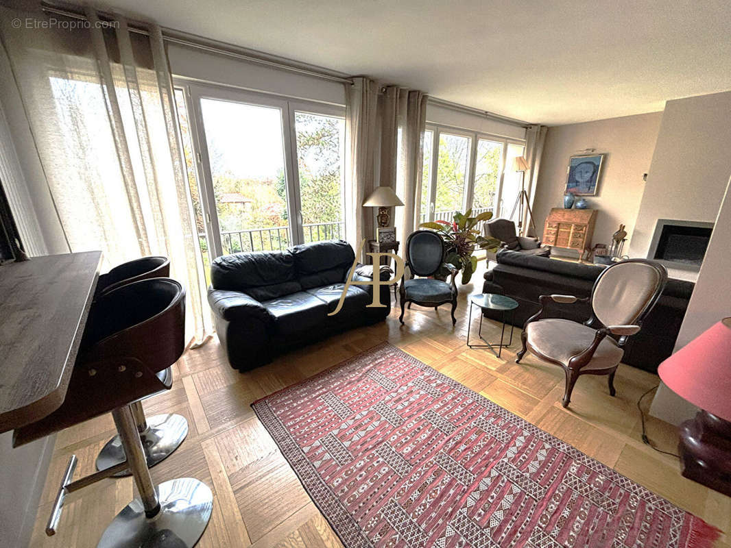 Appartement à SAINT-GERMAIN-EN-LAYE