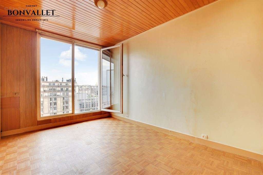 Appartement à PARIS-15E