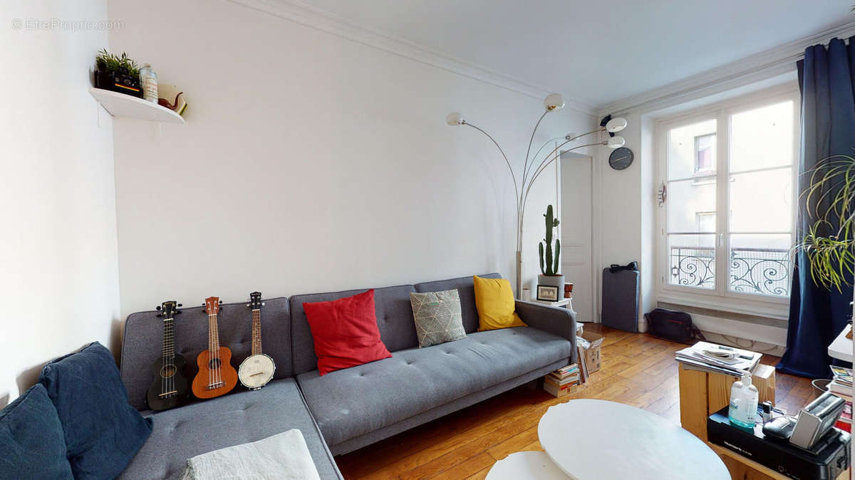 Appartement à PARIS-10E