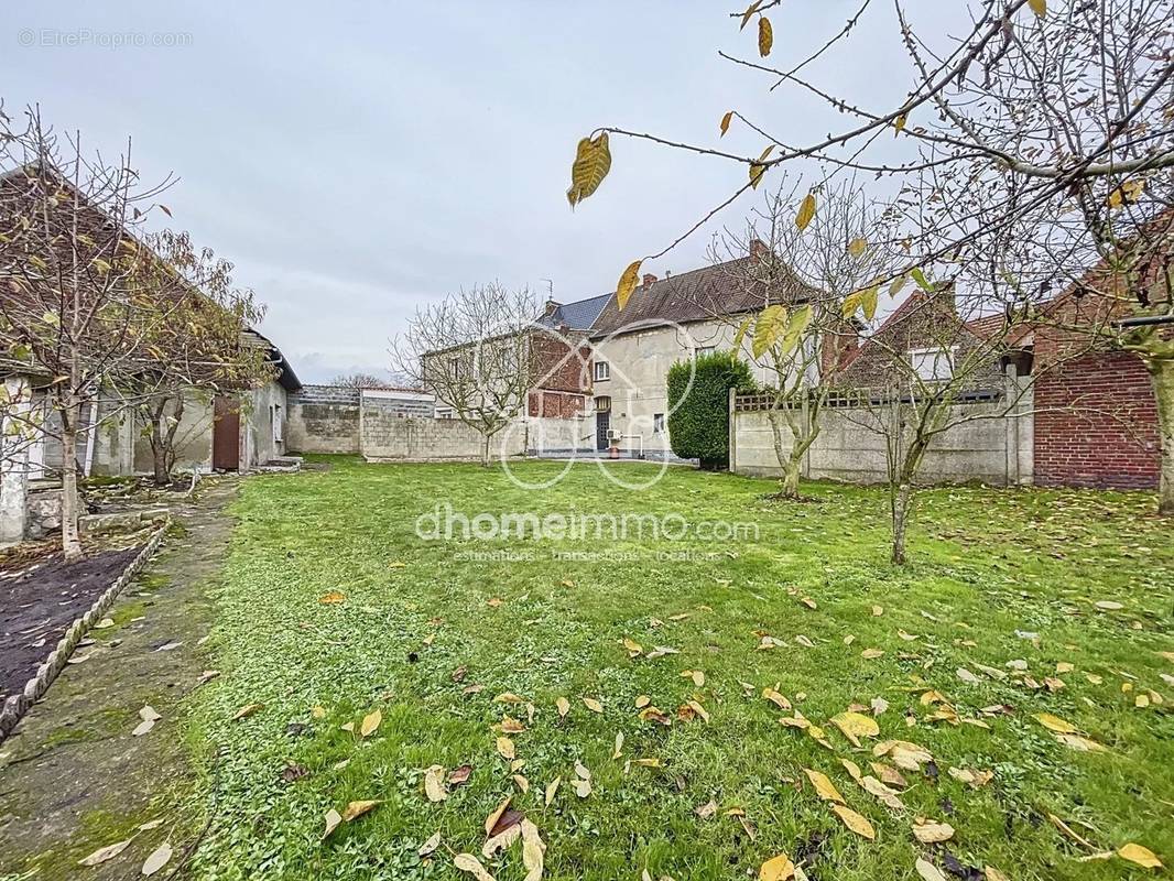 Maison à RAIMBEAUCOURT