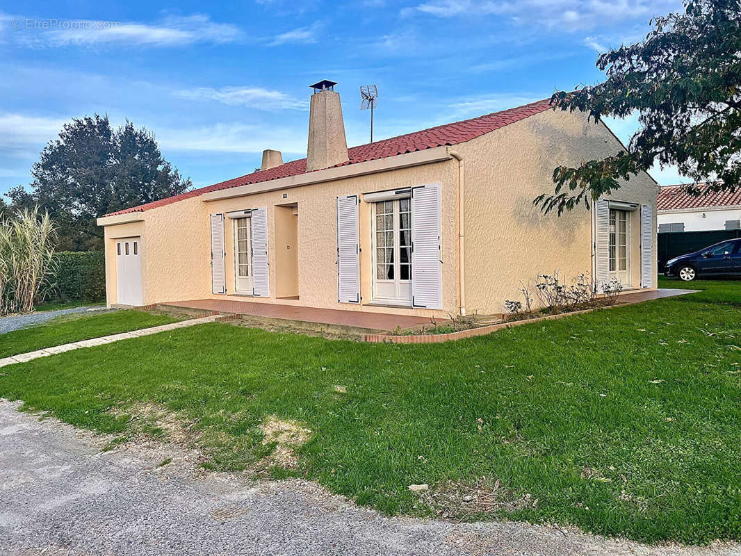 Maison à LA CHAPELLE-ACHARD