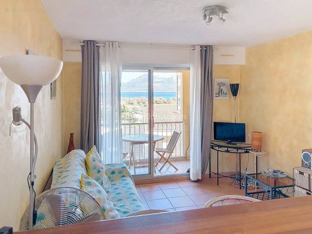 Appartement à CALVI