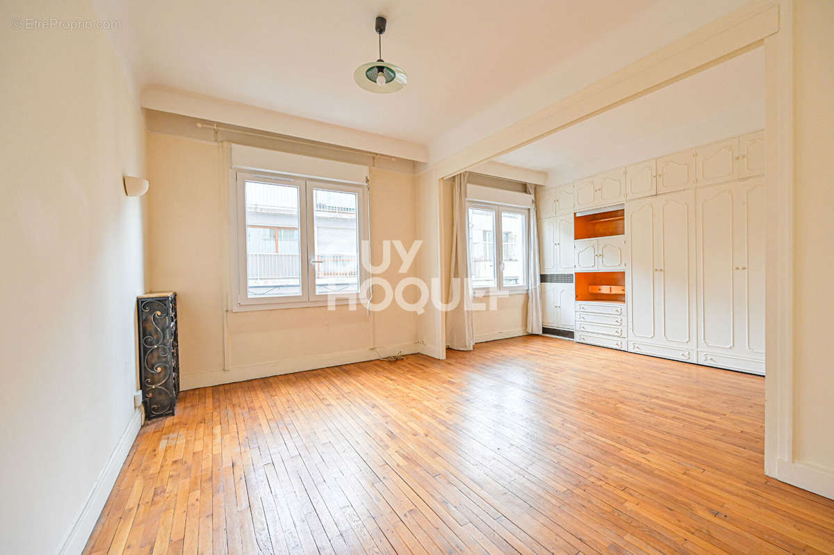 Appartement à PARIS-12E