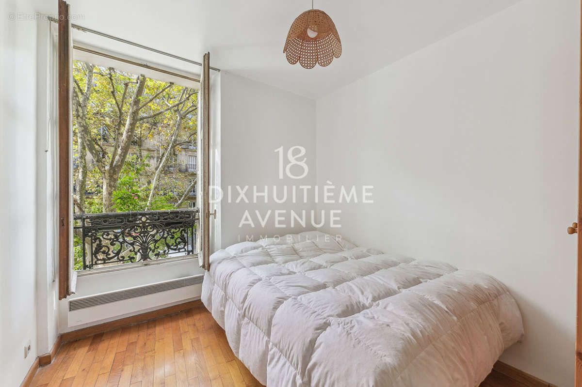 Appartement à PARIS-18E