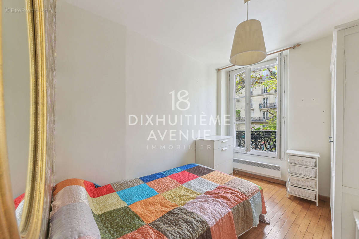 Appartement à PARIS-18E