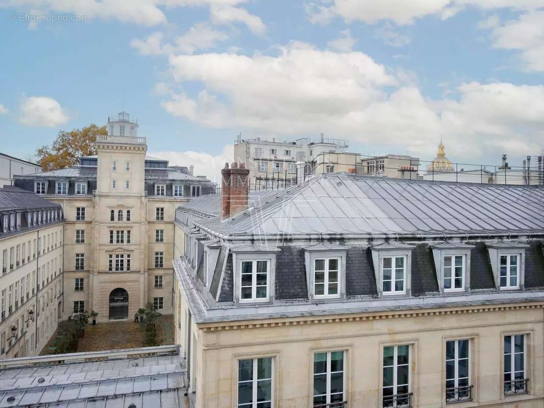 Appartement à PARIS-7E