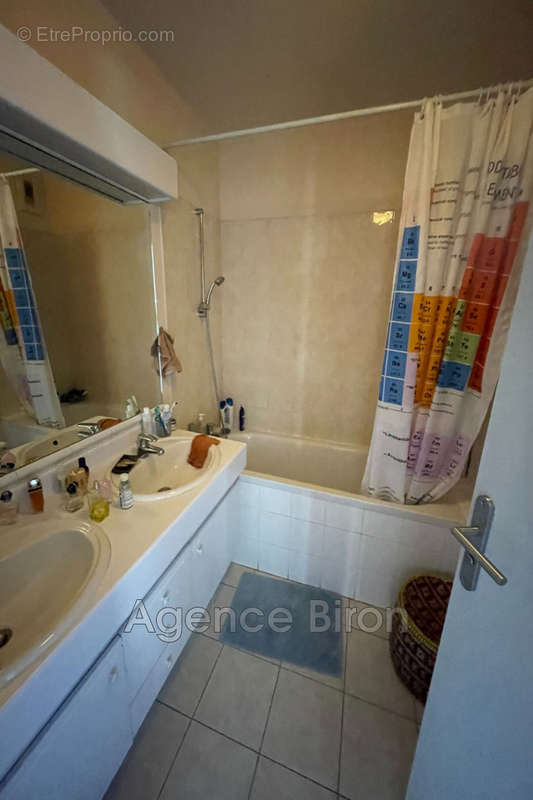 Appartement à MARSEILLE-12E