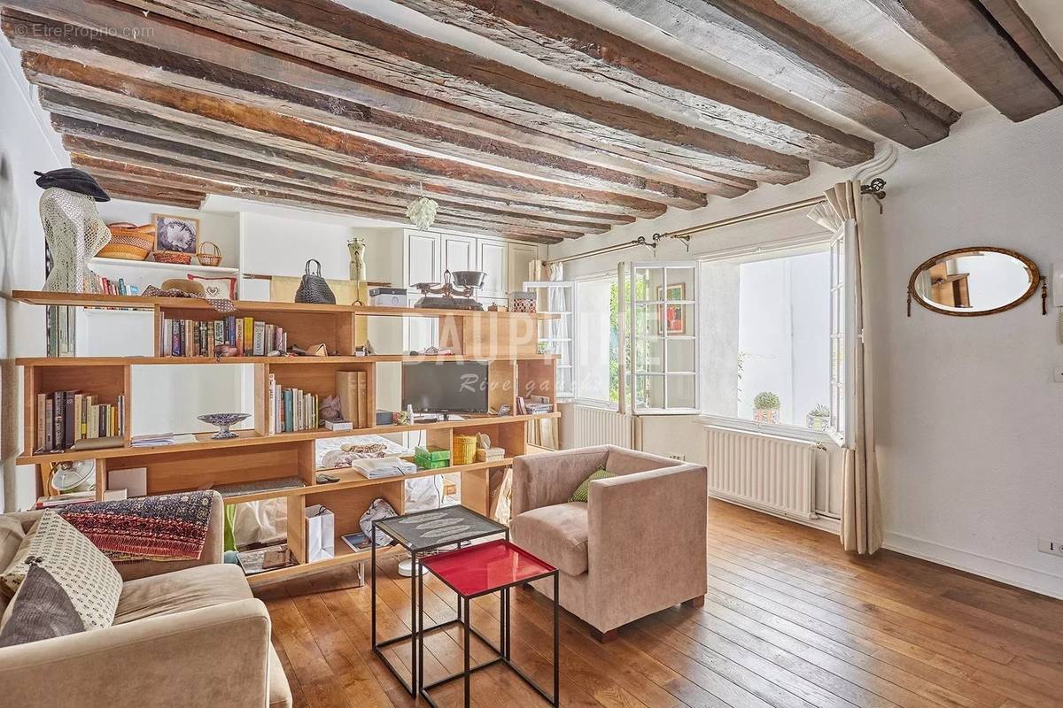 Appartement à PARIS-6E