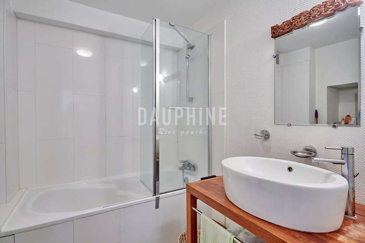 Appartement à PARIS-6E