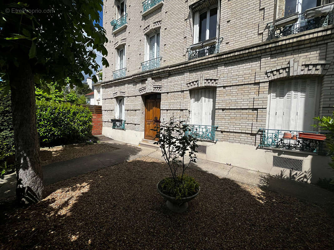 Appartement à COLOMBES