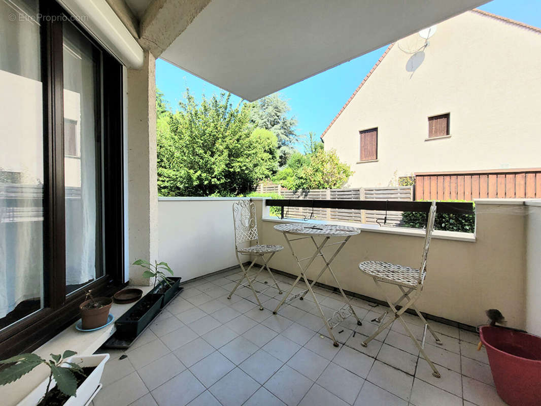 Appartement à VERRIERES-LE-BUISSON