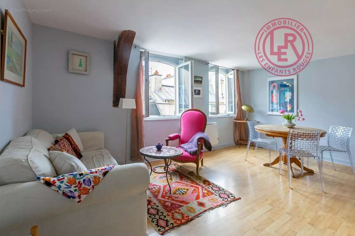 Appartement à PARIS-4E