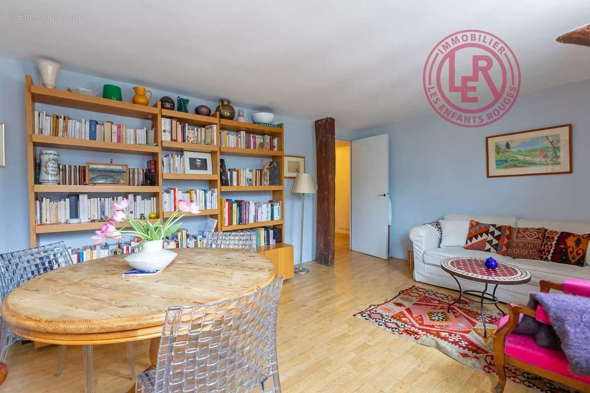 Appartement à PARIS-4E