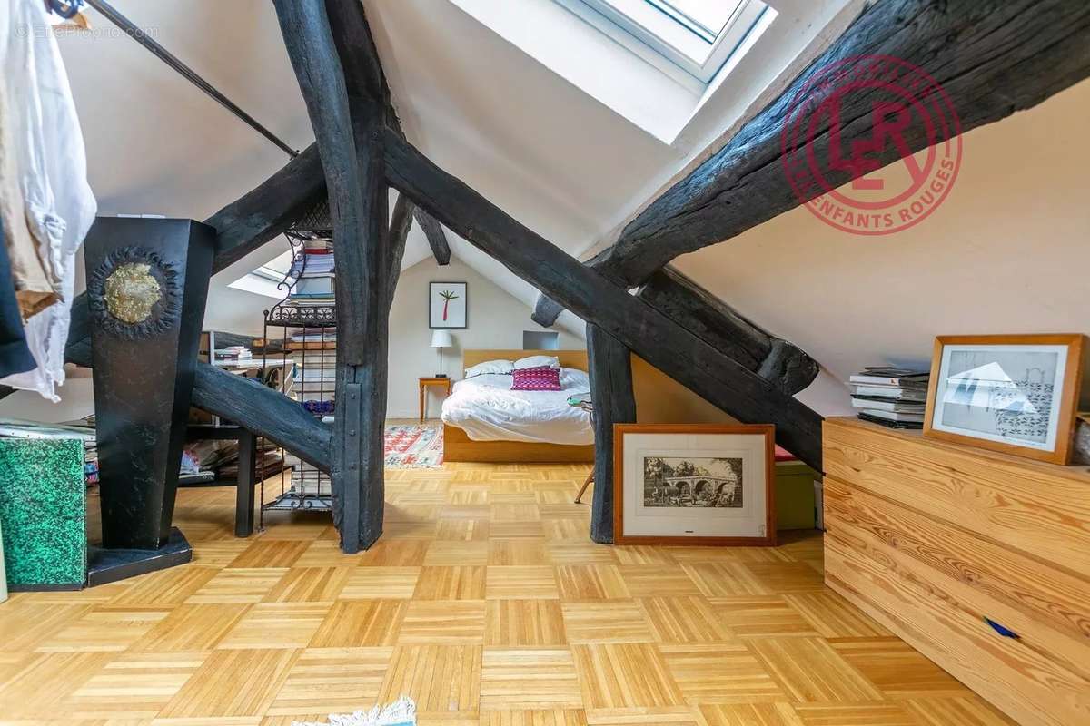 Appartement à PARIS-4E