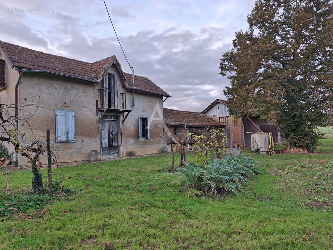 Terrain à L&#039;ISLE-JOURDAIN