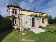 Découvrez le charme exceptionnel de cette maison familiale au c½ur de Bourron-Marlotte ! - Maison à FONTAINEBLEAU