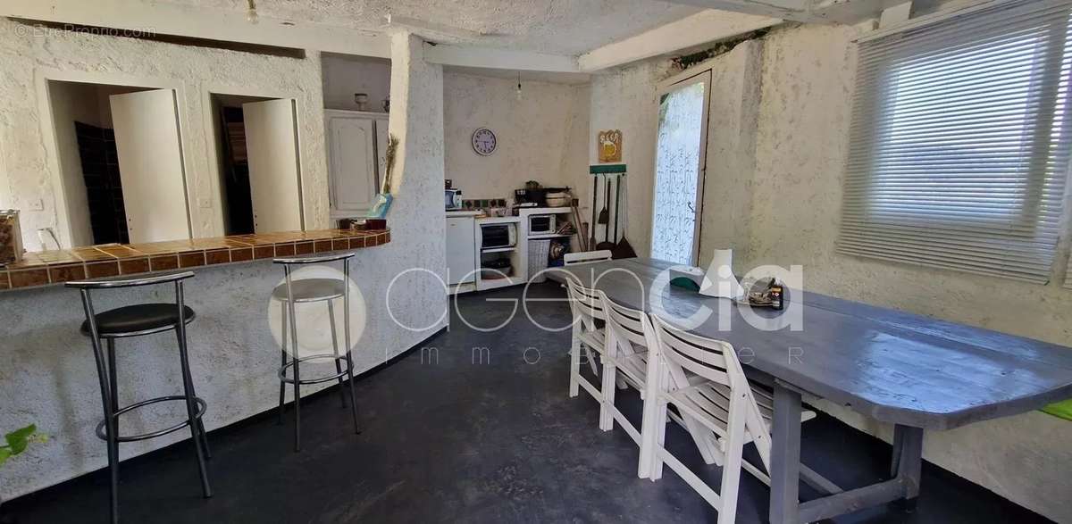 Appartement à LE BAR-SUR-LOUP