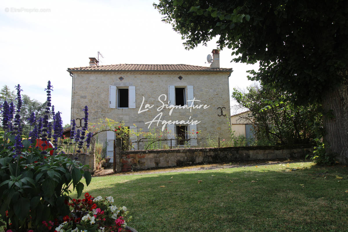 Maison à LAUGNAC