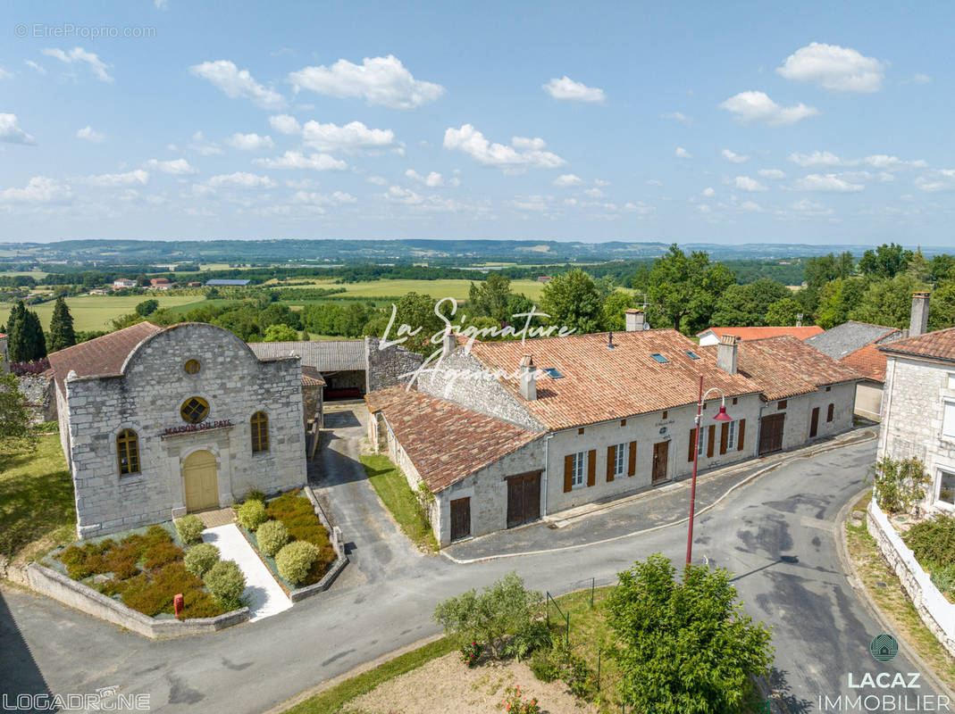 Maison à PRAYSSAS