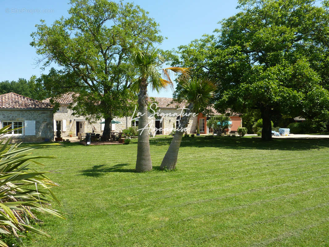 Maison à LACEPEDE