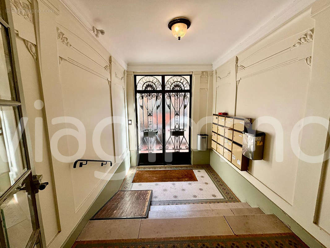 Appartement à LEVALLOIS-PERRET