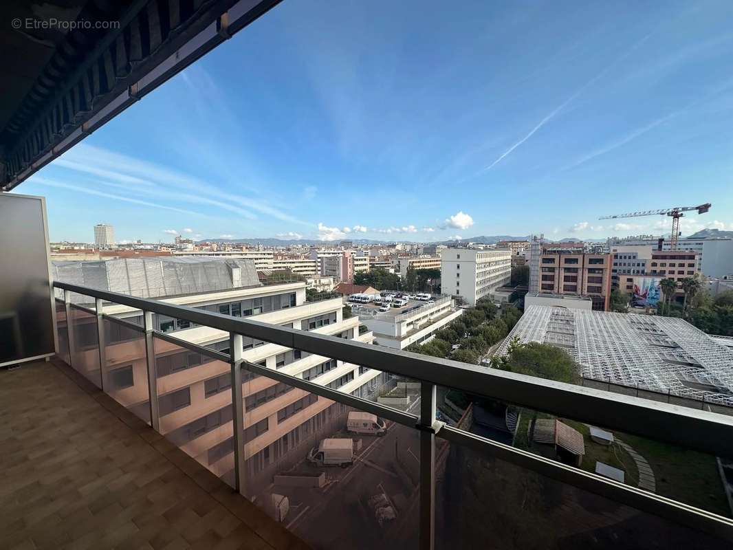 Appartement à MARSEILLE-8E