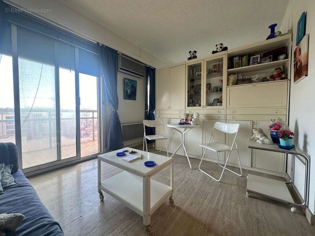 Appartement à MARSEILLE-8E