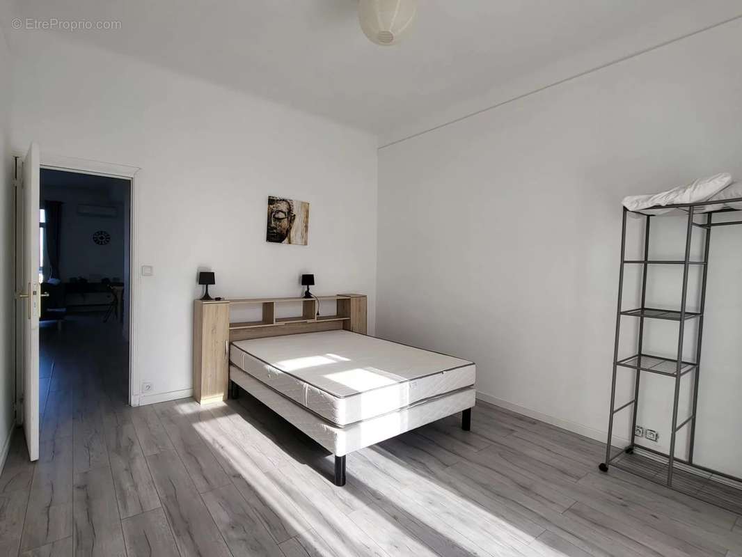 Appartement à MARSEILLE-7E