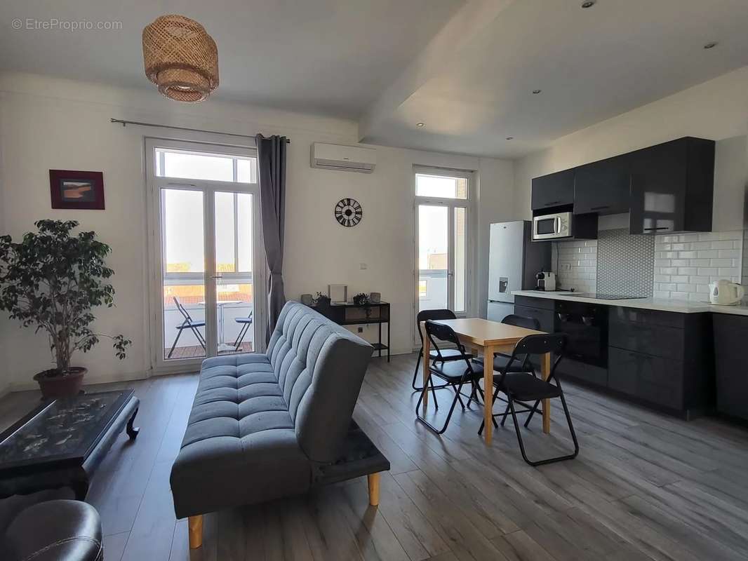 Appartement à MARSEILLE-7E