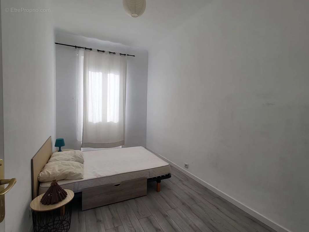 Appartement à MARSEILLE-7E