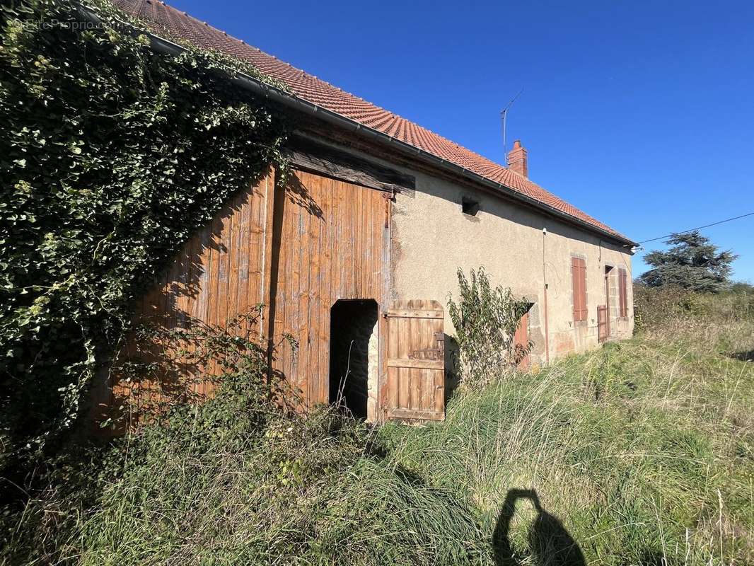 Maison à LAPEYROUSE