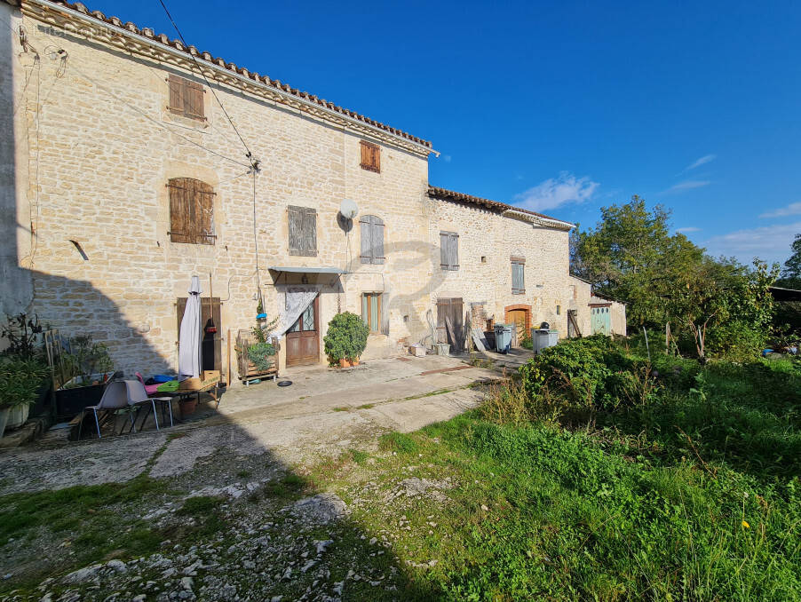 Maison à VILLENEUVE-SUR-VERE