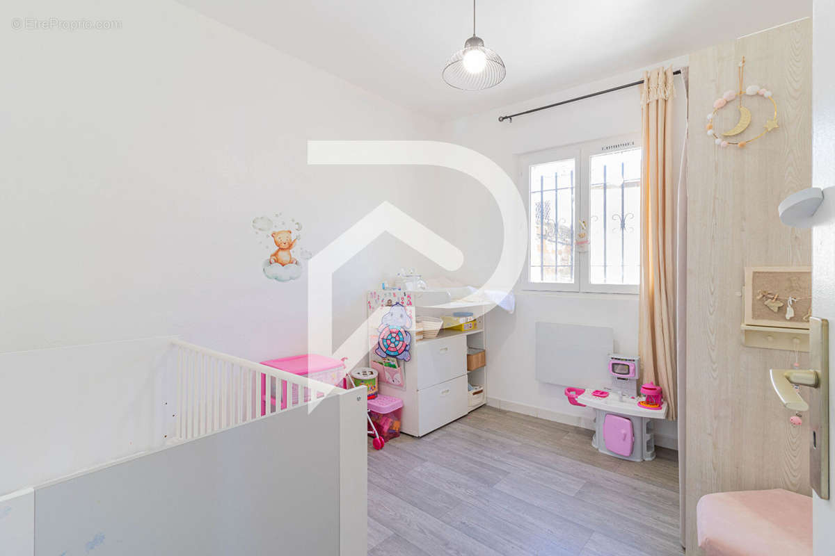 Appartement à MARSEILLE-16E