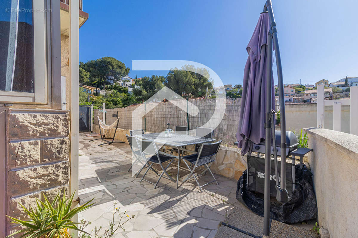 Appartement à MARSEILLE-16E