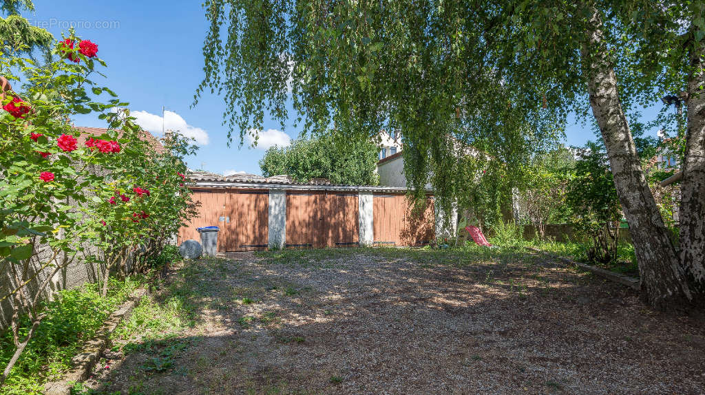 Appartement à SAVIGNY-SUR-ORGE