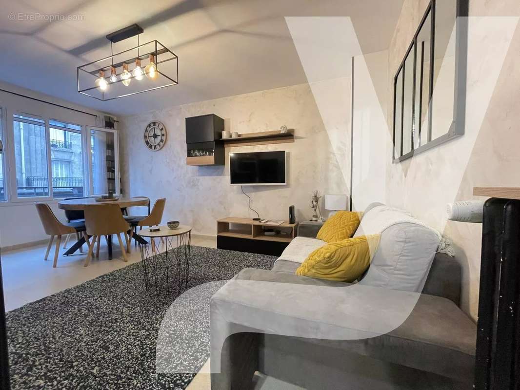 Appartement à PARIS-12E