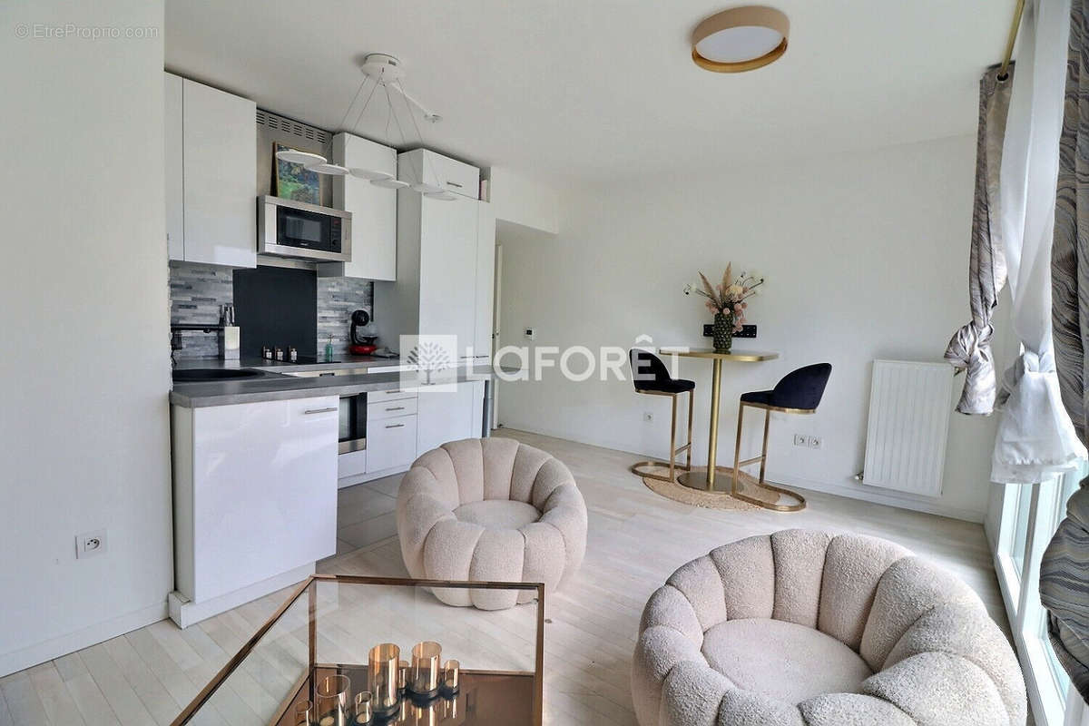 Appartement à RUEIL-MALMAISON