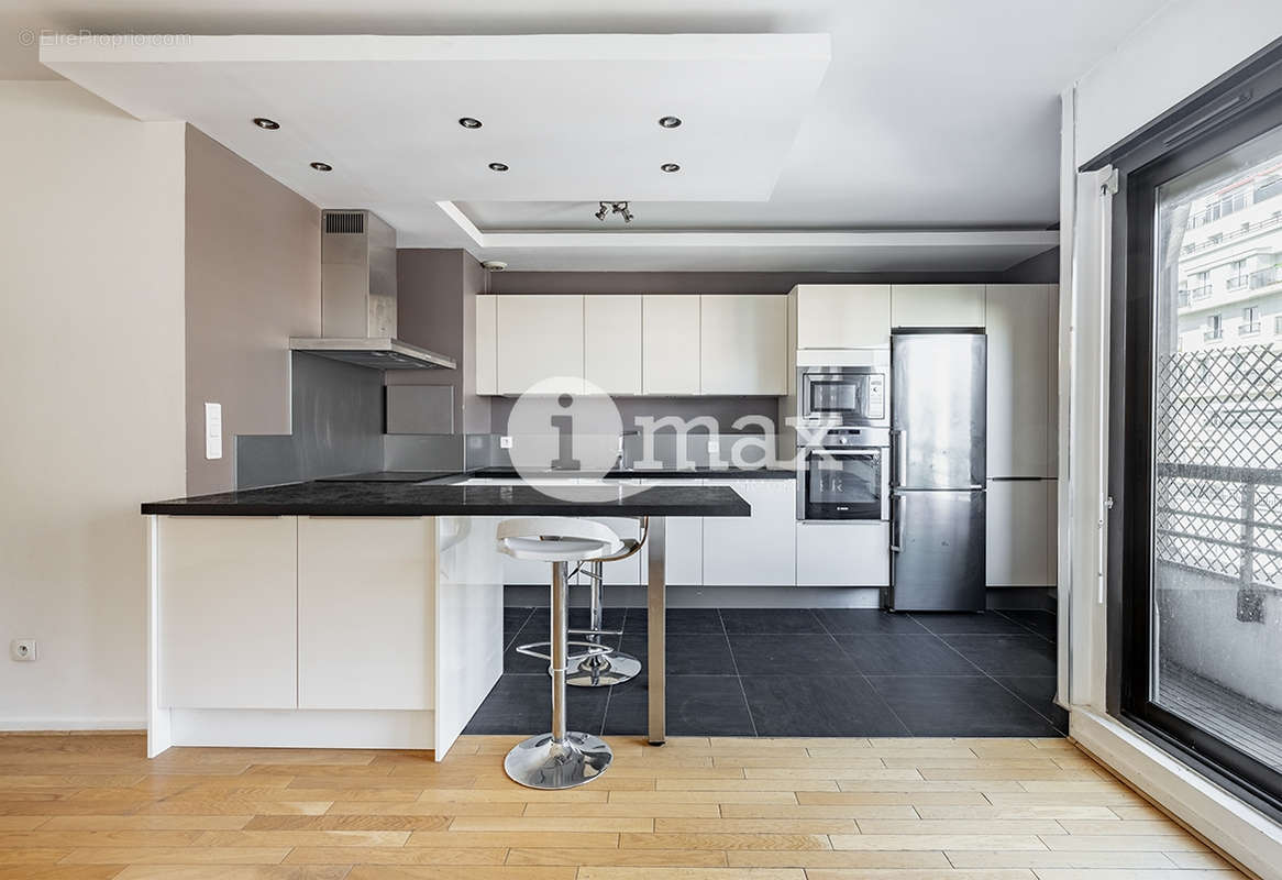 Appartement à LEVALLOIS-PERRET