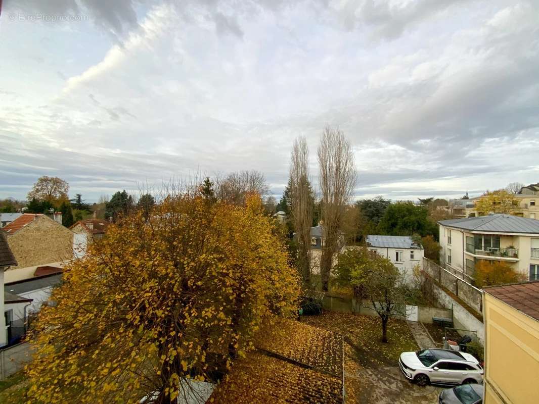 Appartement à LE RAINCY